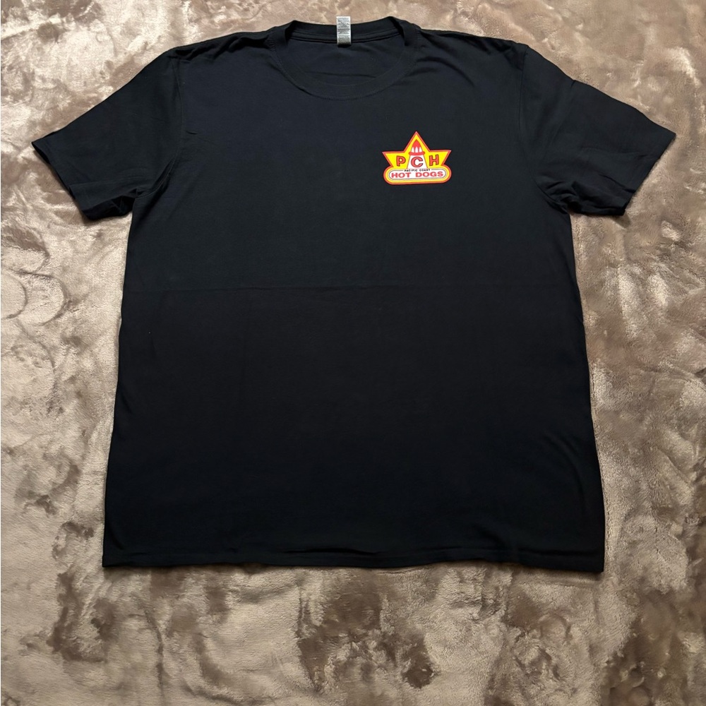 Gildan T-Shirt Men’s Size XL Black Tee with Orange Star Graphic
